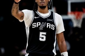 九州体育-马刺队老将连续发挥，球队稳健前行的简单介绍