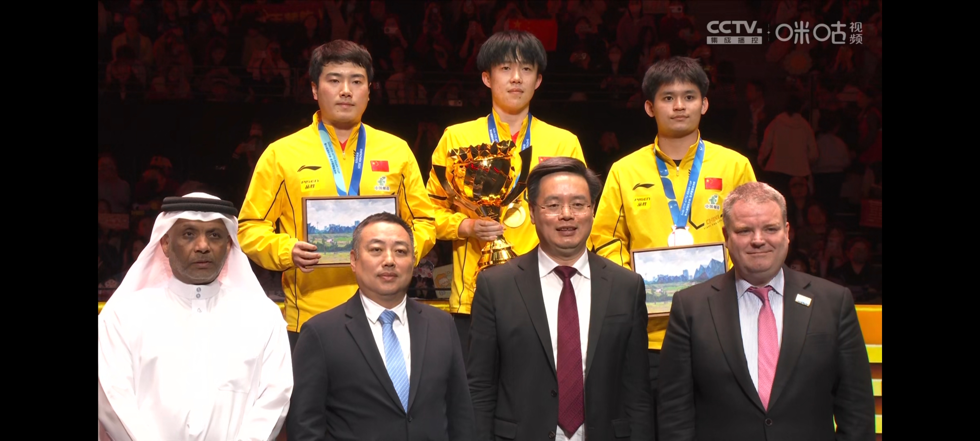 球队在比赛中坚守阵地,展现出色的实力英语 球队在比赛中坚守阵地,展现出色的实力英语