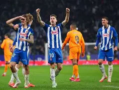 葡萄牙传奇后卫武僧佩佩退役